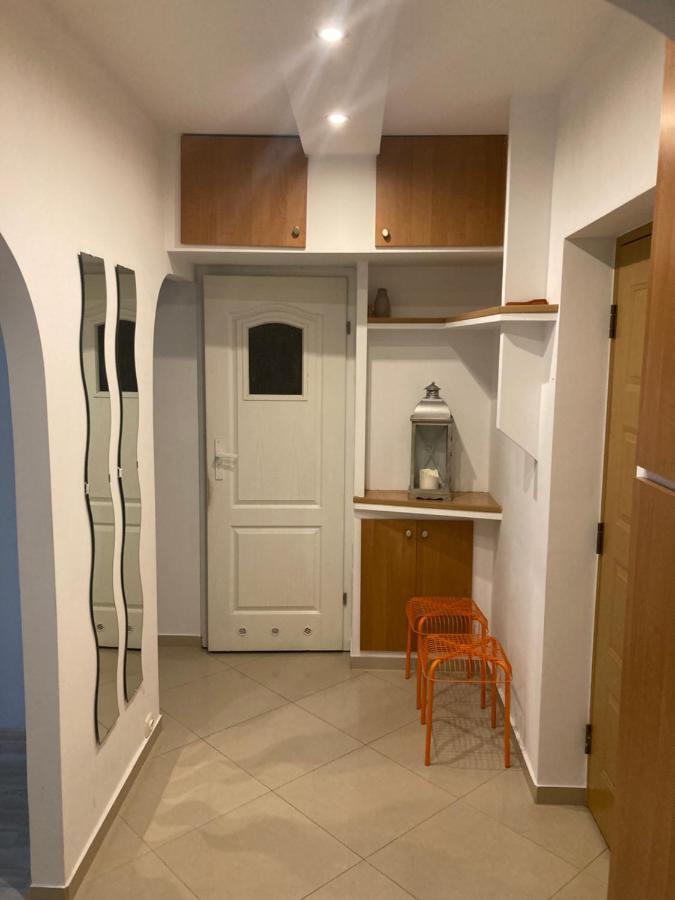Appartement Apartament Przy Stadionie à Tychy Extérieur photo